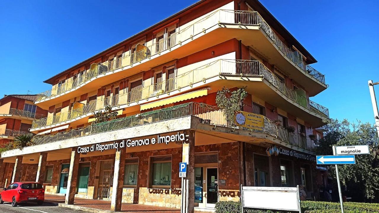 Il Tulipano Apartment San Bartolomeo Al Mare Exterior photo